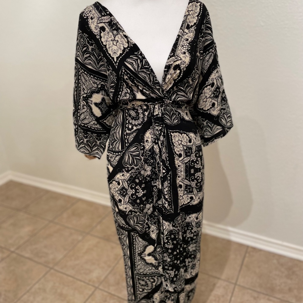 Black and Ivory Boho Patterned Low Cut Dress